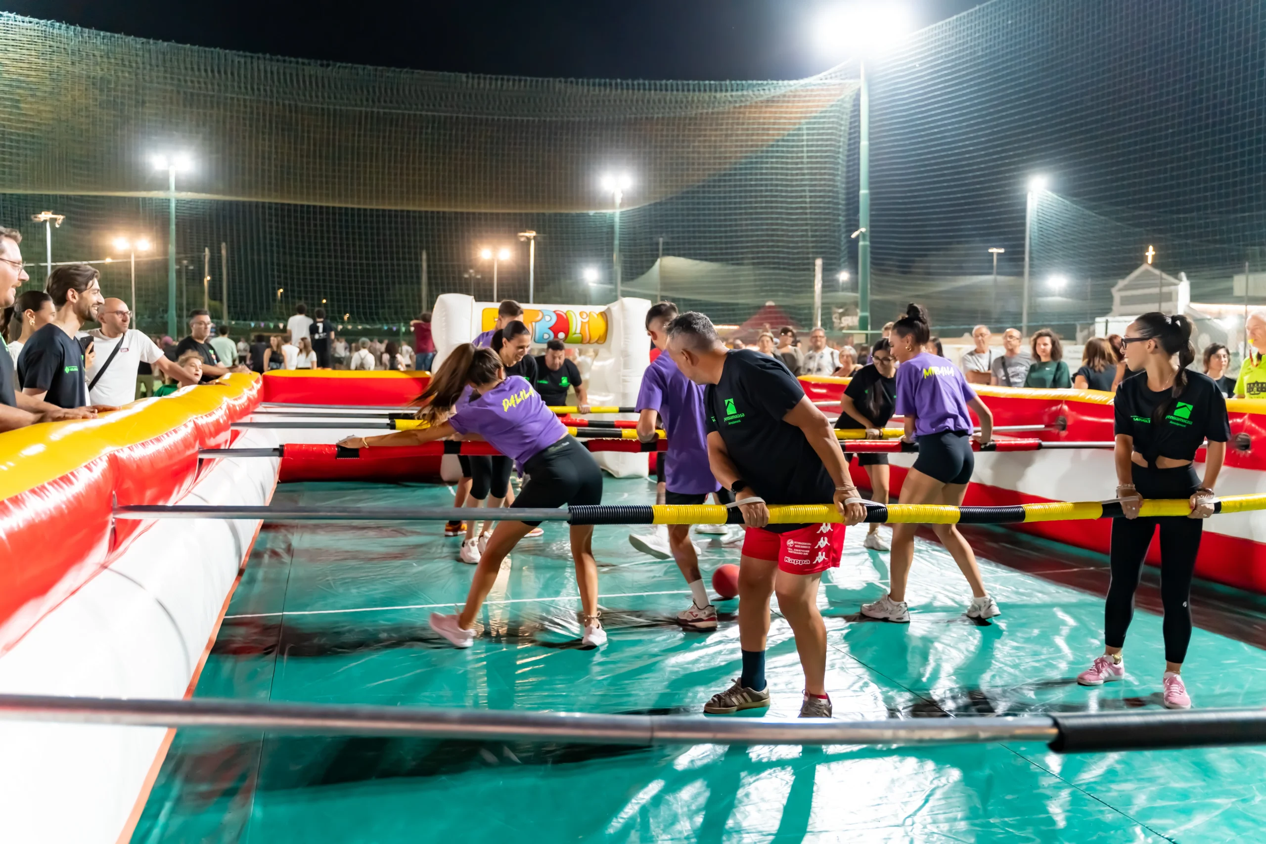 calcio balilla umano